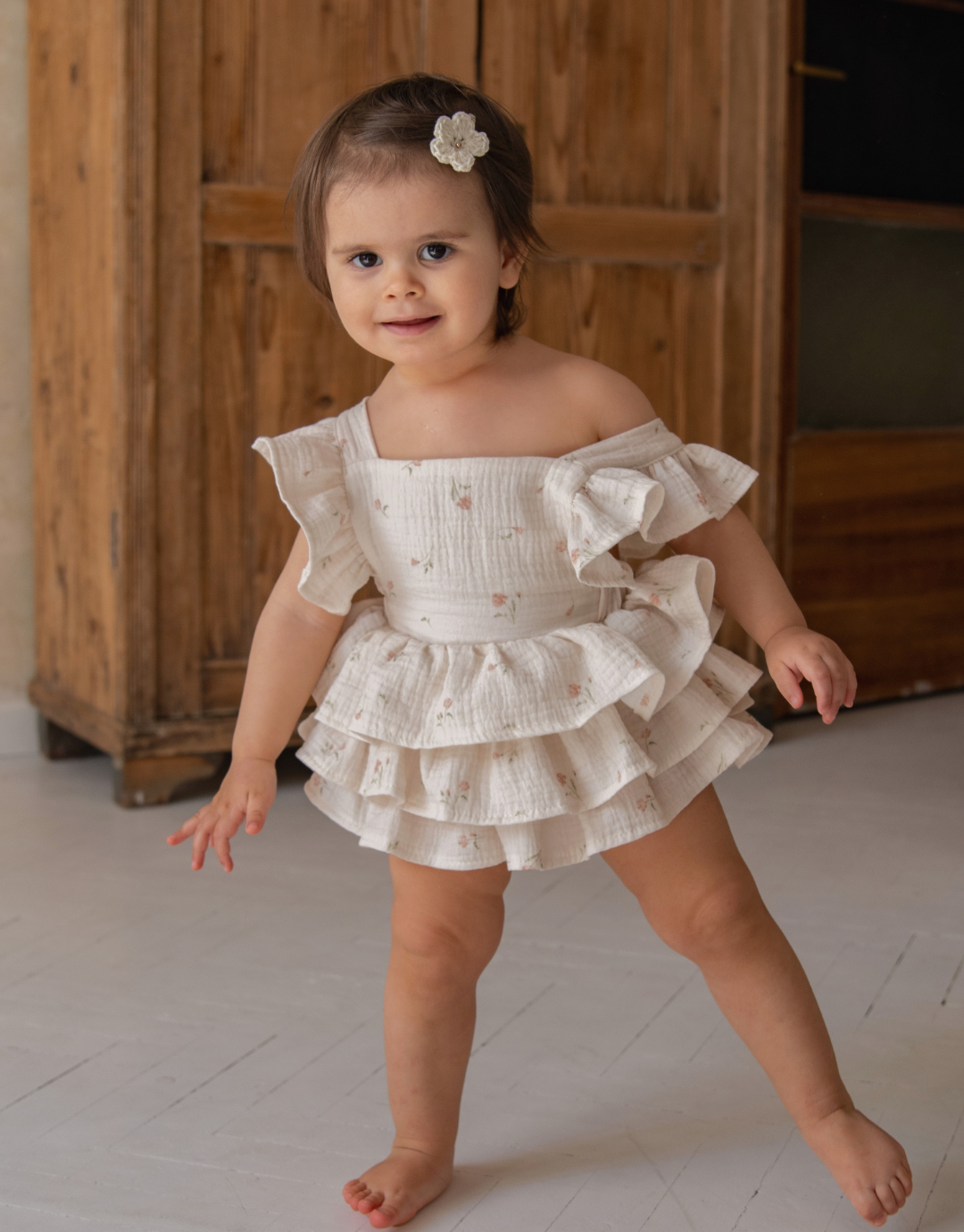 FLORA - Strampler mit Blumenmuster