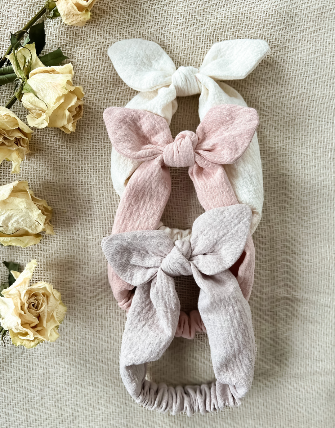 CAMILIA – Strampler und strukturiertes Stirnband