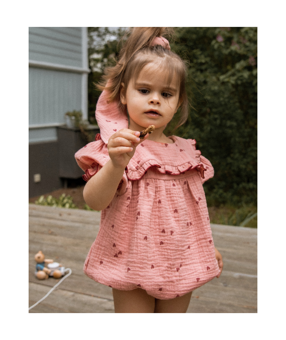 SIBELLE - Barboteuse en mousseline Oeko-Tex motifs cœurs