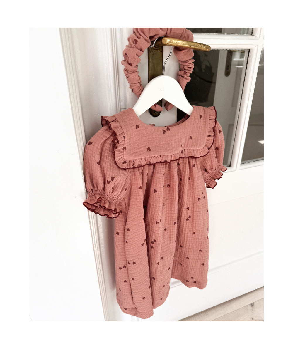 SIBELLE - Robe en mousseline Oeko-Tex motifs cœurs