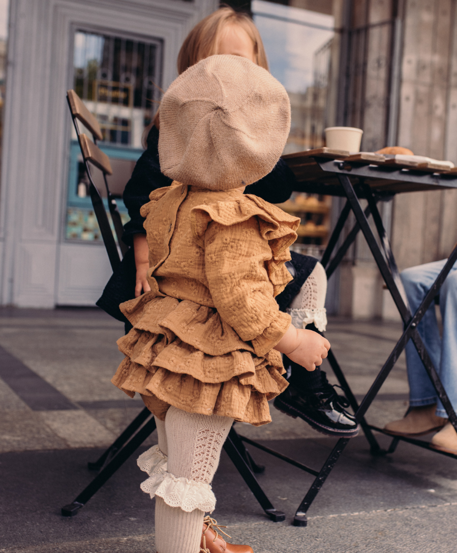 ENYA – Set mit bestickten Rüschen