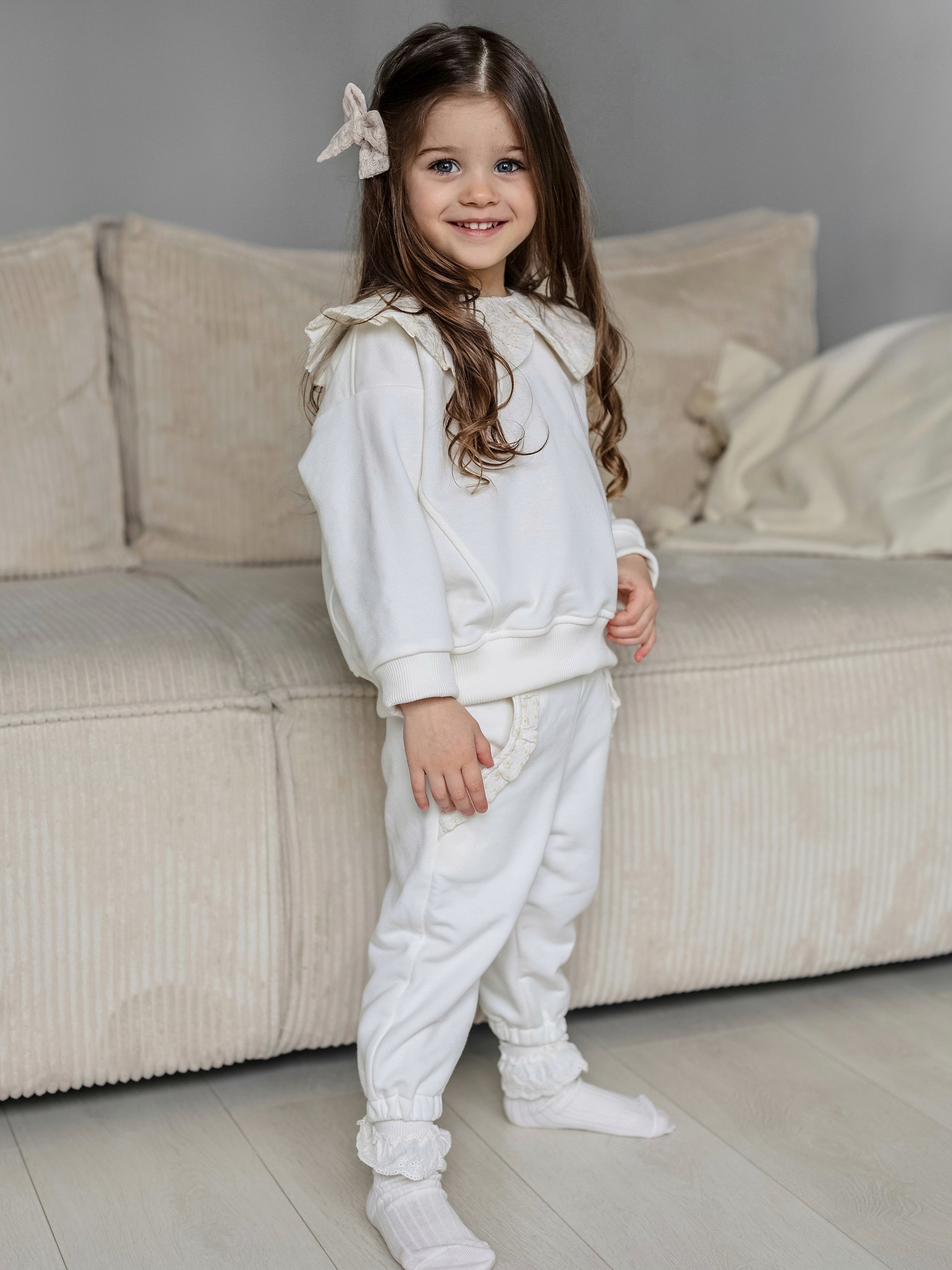 CALLY - Survêtement à col décoré de petites fleurs