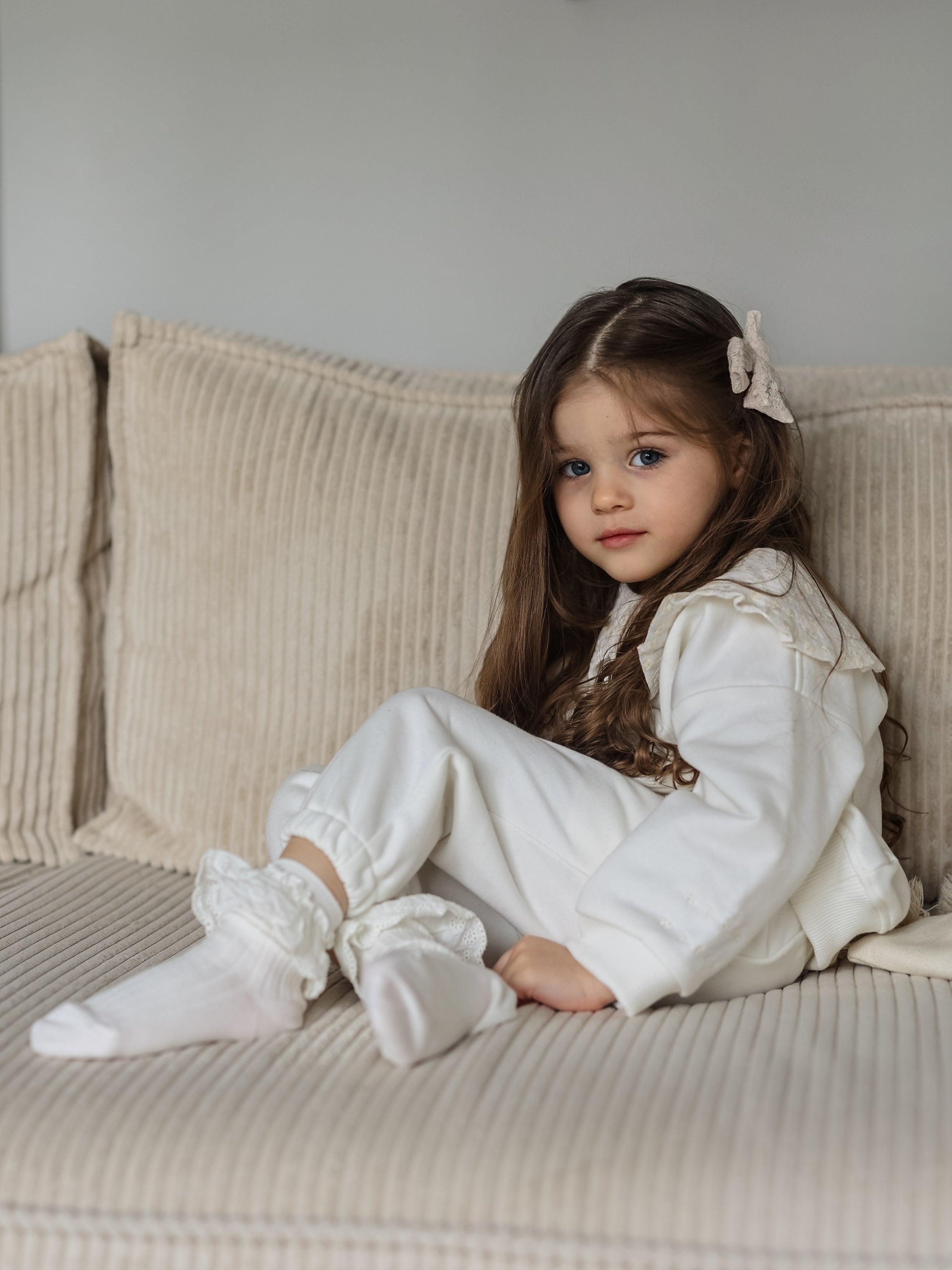 CALLY - Survêtement à col décoré de petites fleurs