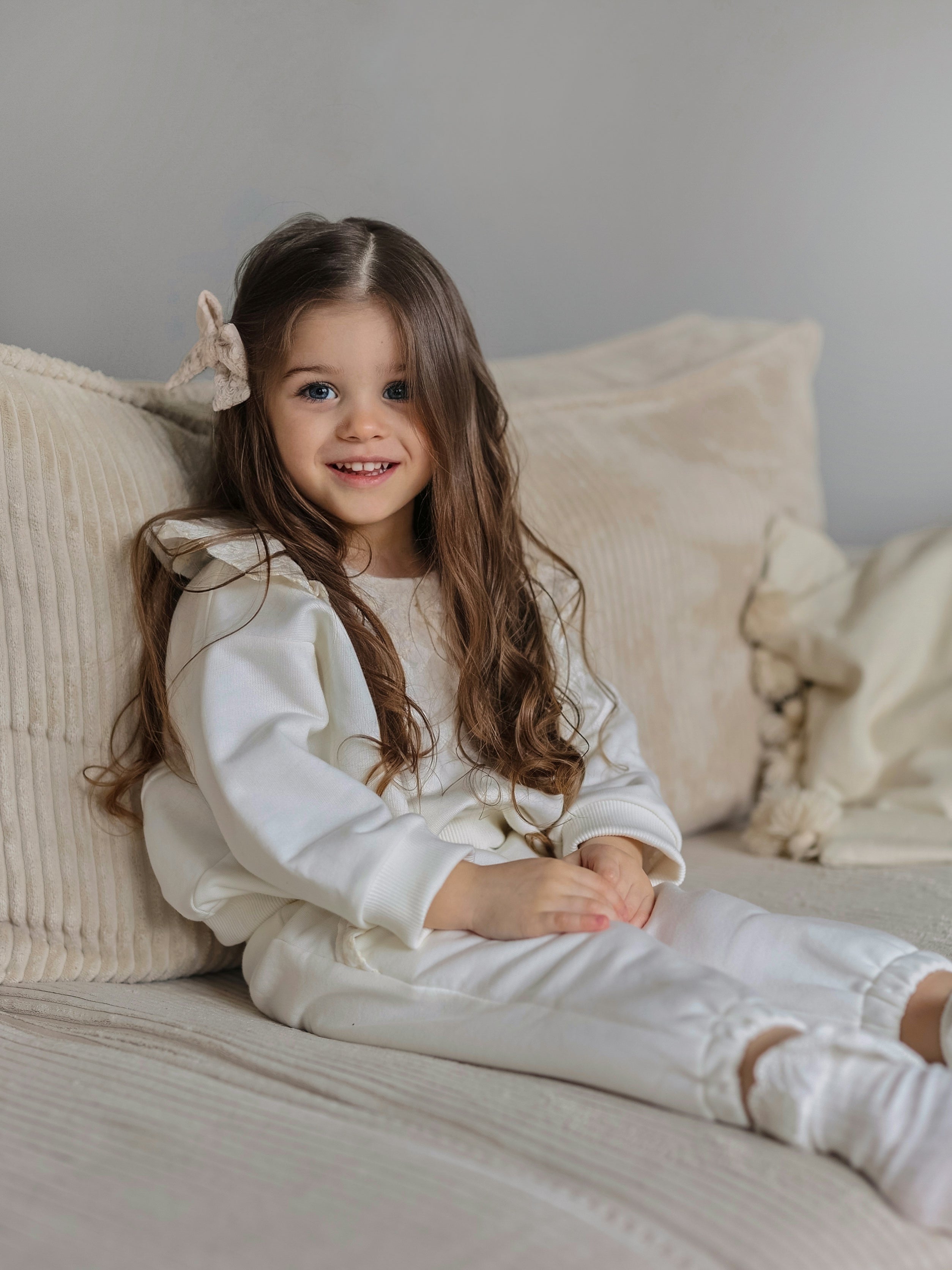 CALLY - Survêtement à col décoré de petites fleurs