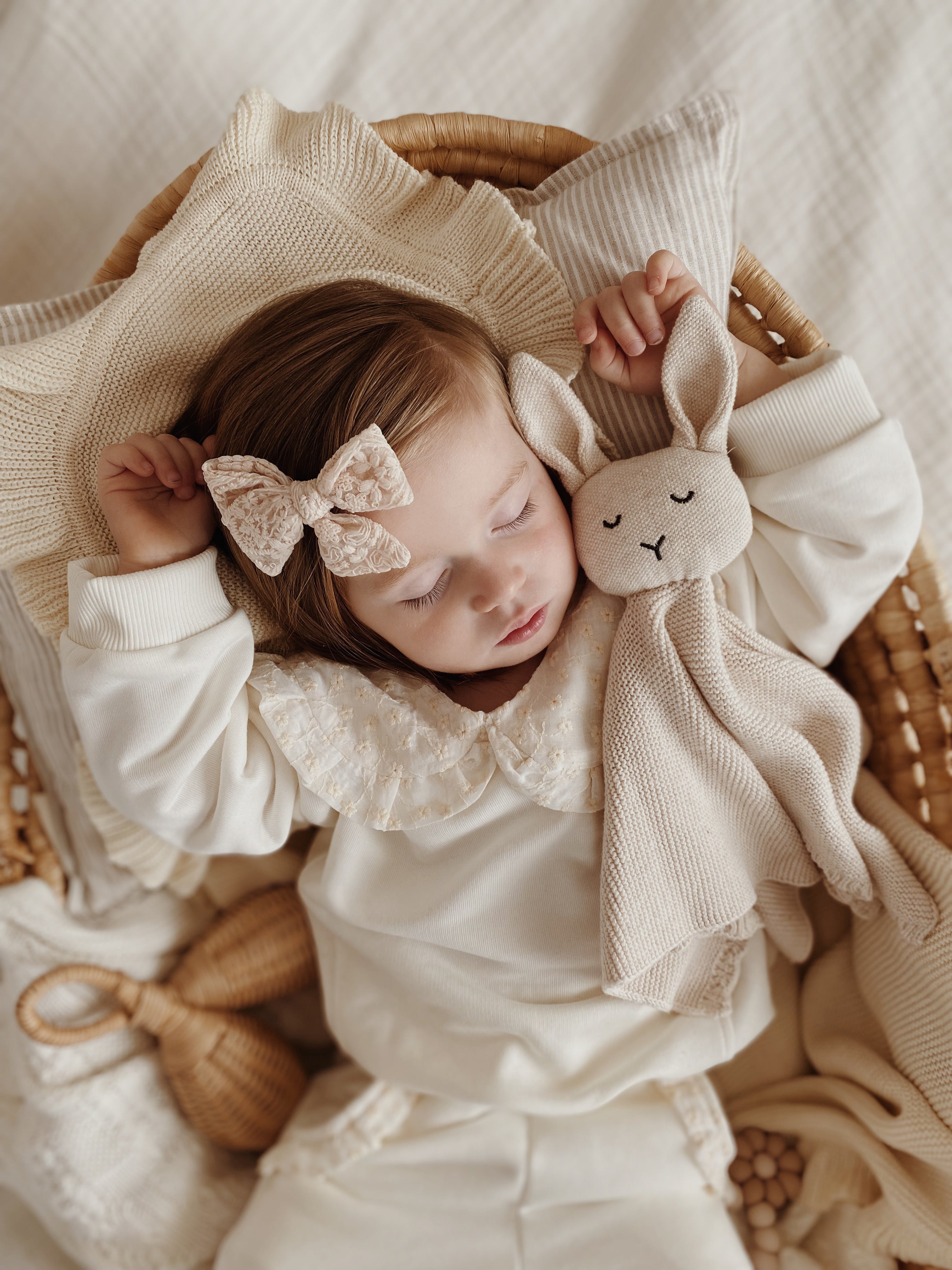 CALLY - Survêtement à col décoré de petites fleurs