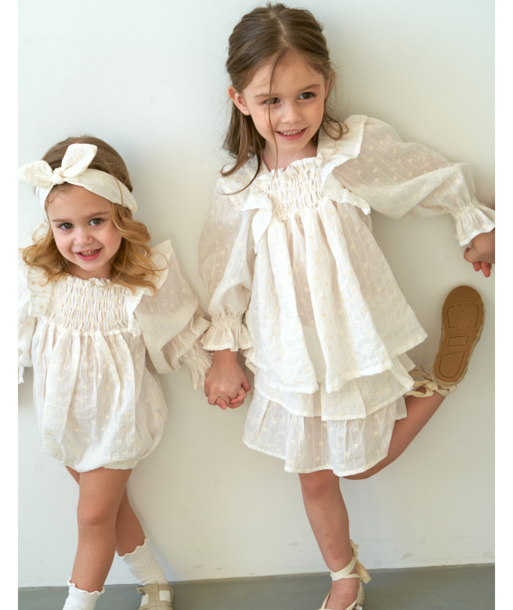 SHANNY - Barboteuse à volants & broderies fines